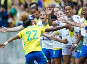 Seleção feminina domina Argentina e vence amistoso no Beira-rio