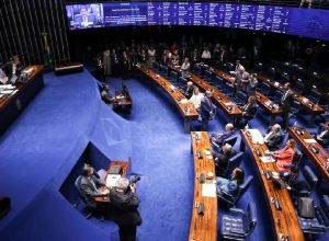 Senado aprova ampliação do teto de receita e perdão de dívidas para MEI's