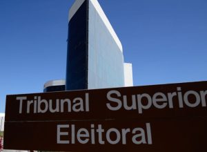 TSE estuda suspender canais políticos no whatsapp durante a eleição